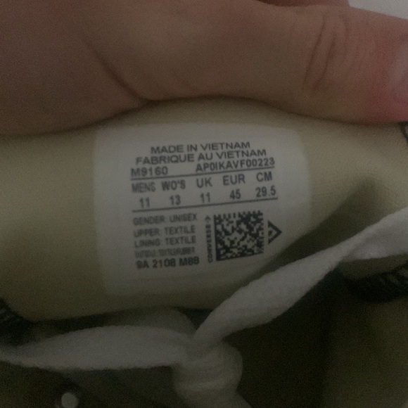 Black converse all star high tops - Picture 3 of 3